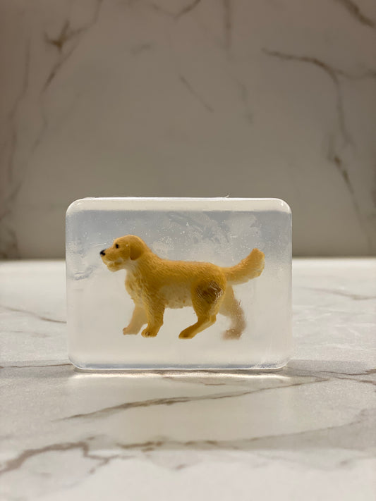 Savon Transparent Artisanal avec Figurine Chien